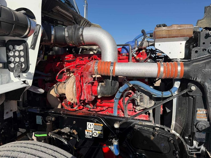 2017-kenworth-t800-image-11