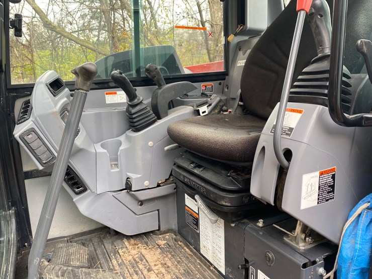 2023-kubota-kx080-4-image-7