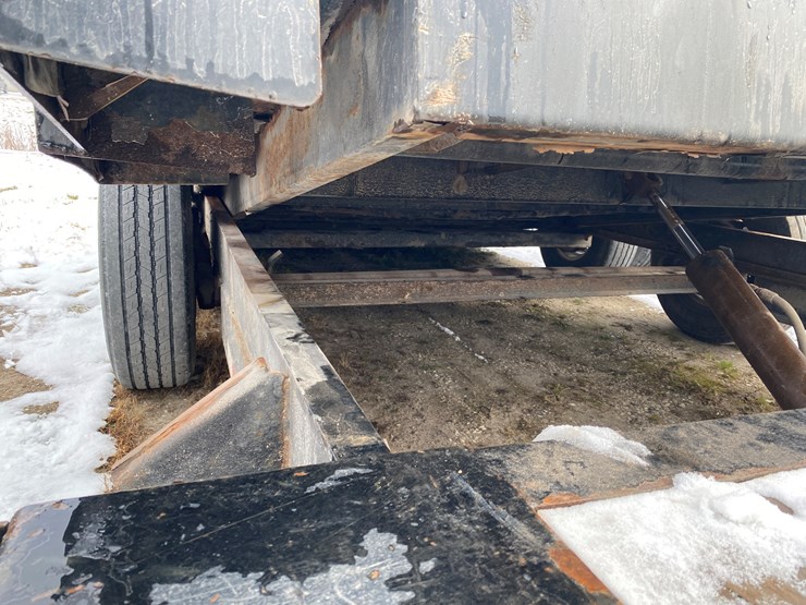 #1303-•-2019-pj-22.5'-tandem-axle-tilt-deck-trailer-(st.-nazianz,-wi)-image-30