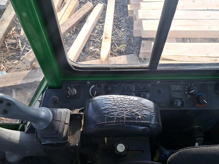 2015-deere-437d-image-13
