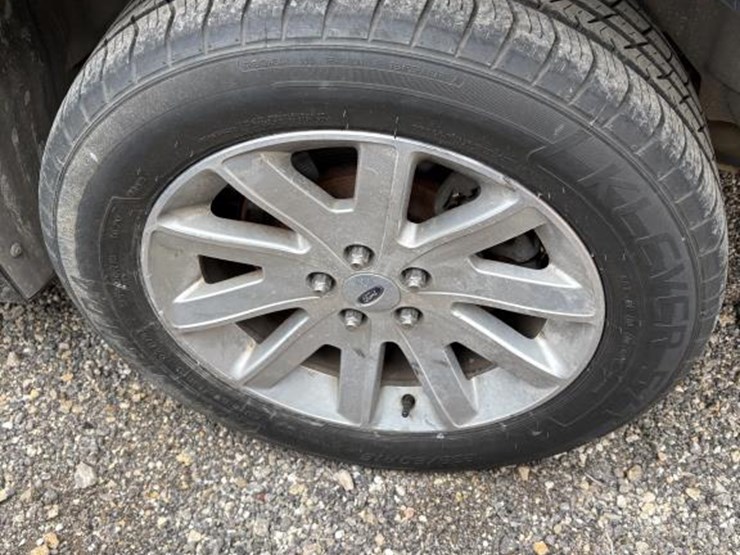 2019-ford-flex-image-8