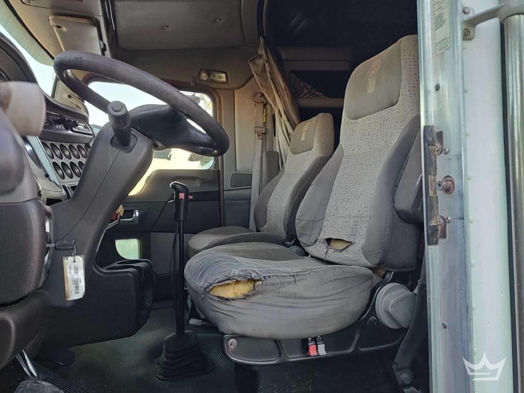 2012-kenworth-t660-image-16