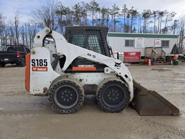 2012-bobcat-s185-image-4