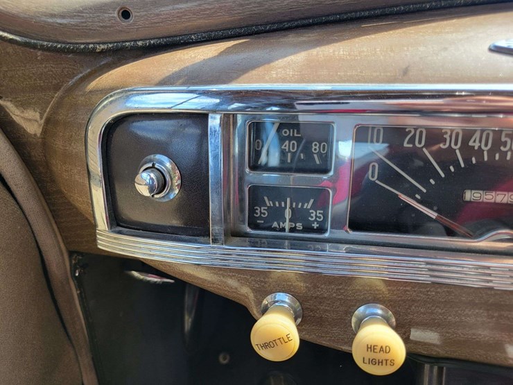 1948-plymouth-special-deluxe-image-85