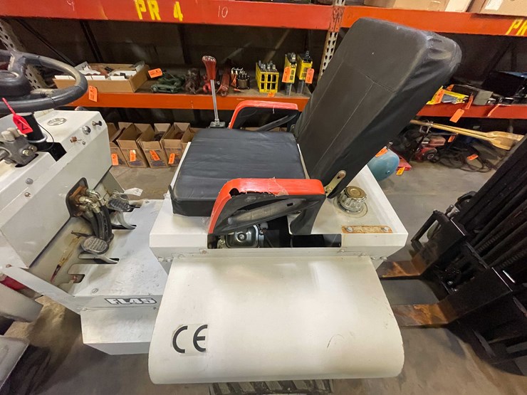 #1386-•-fland-4x4-front-loader-(ica)-image-12