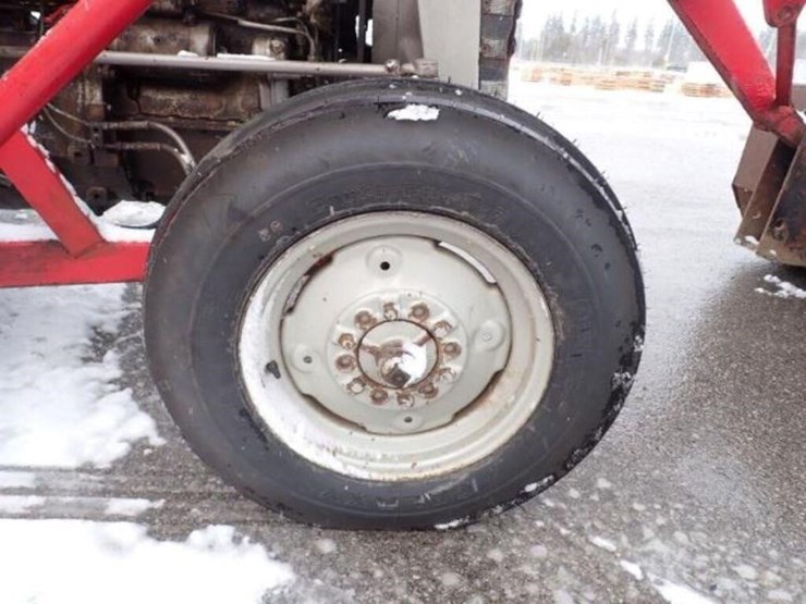 massey-ferguson-135-image-58