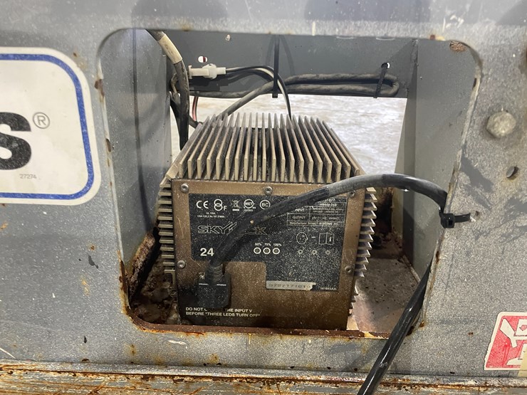 2014-skyjack-sjiii4632-image-17