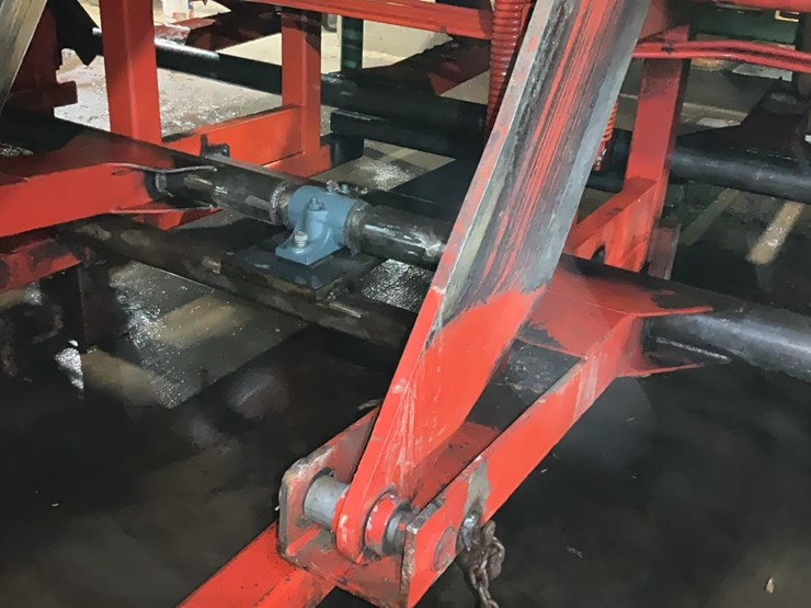 #116-•-morbark-log-trough-w/2way-kickers-image-22