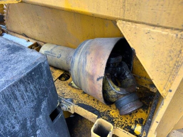 2008-new-holland-tv145-image-63