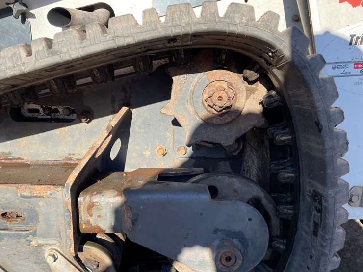 2022-bobcat-mt55-image-13