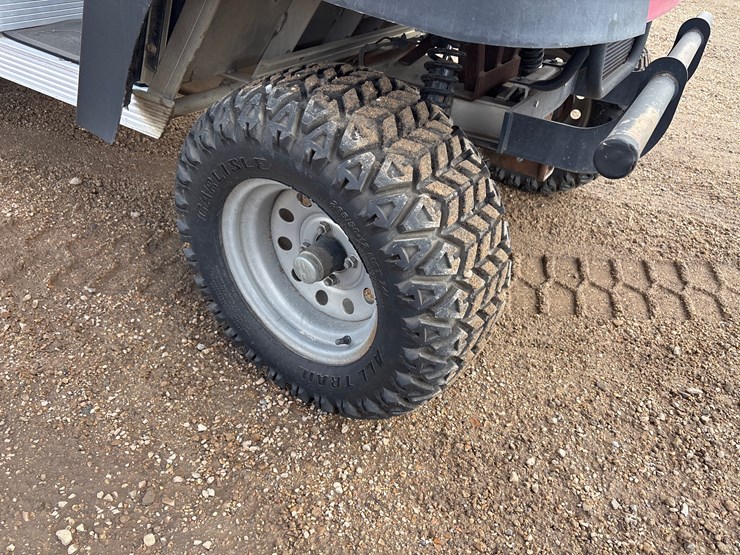 club-car-carryall-272-image-9