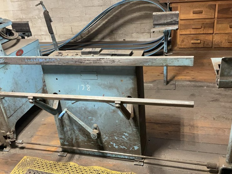 #178-•-armstrong-band-sharpener-image-13