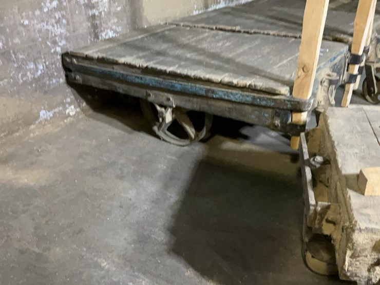#173-•-lumber-carts-image-6