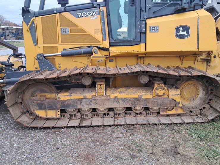 2016-deere-700k-image-33