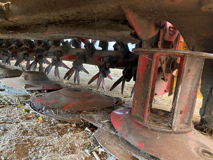 #8000-•-(2)-pottinger-triple-mowers-(colfax,-wi)-image-64