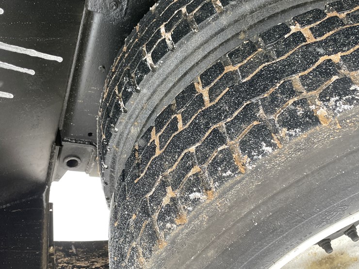 #234-•-2005-international-tri-axle-dump-truck-(has-wi-title)(mosinee,-wi)-image-28