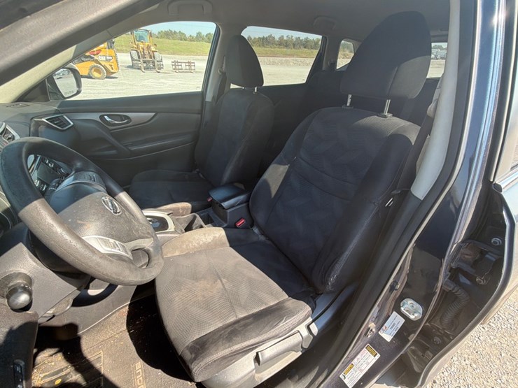 2016-nissan-rogue-image-11