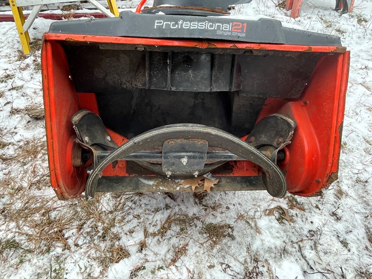 #2708-•-ariens-professional-21-snow-blower-(fall-creek,-wi)-image-19
