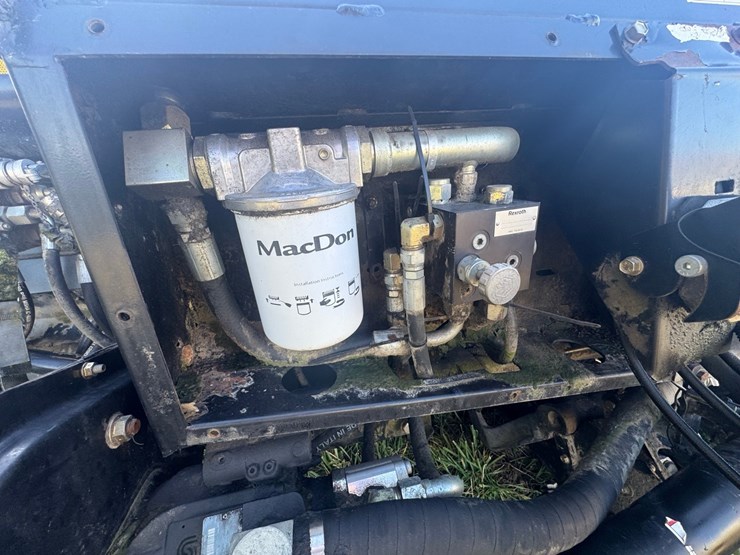 2009-mac-don-fd70-image-19