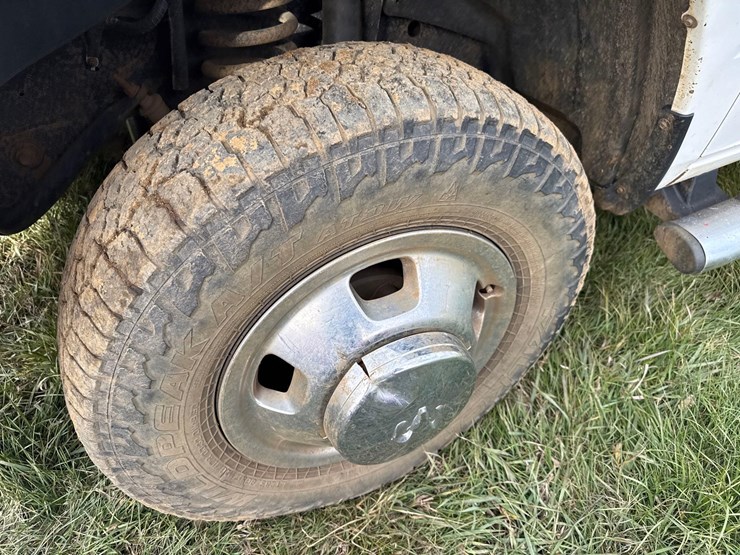 2015-dodge-3500hd-image-16