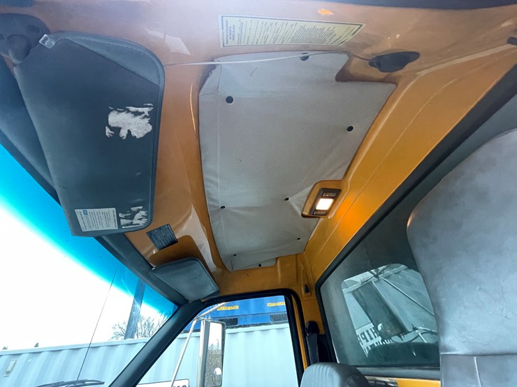 2001-gmc-topkick-image-55