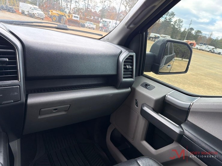 2020-ford-f150-xlt-image-16