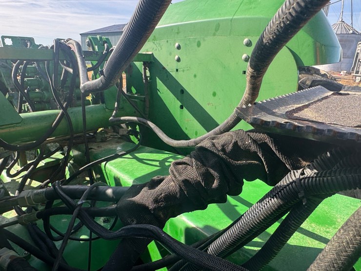 2004-john-deere-9220-image-25