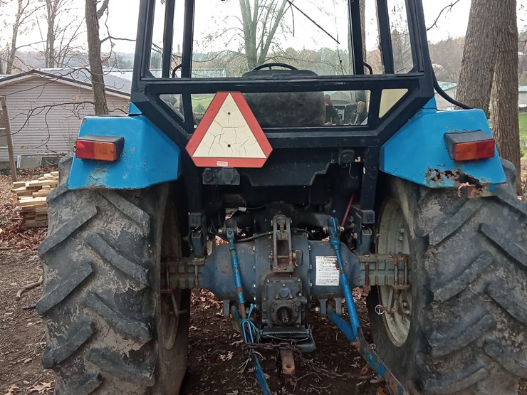 new-holland-3930-image-10