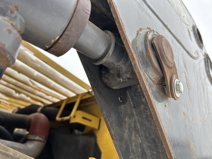 new-holland-ls180-image-18