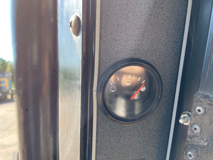 2020-gehl-rt105-image-36