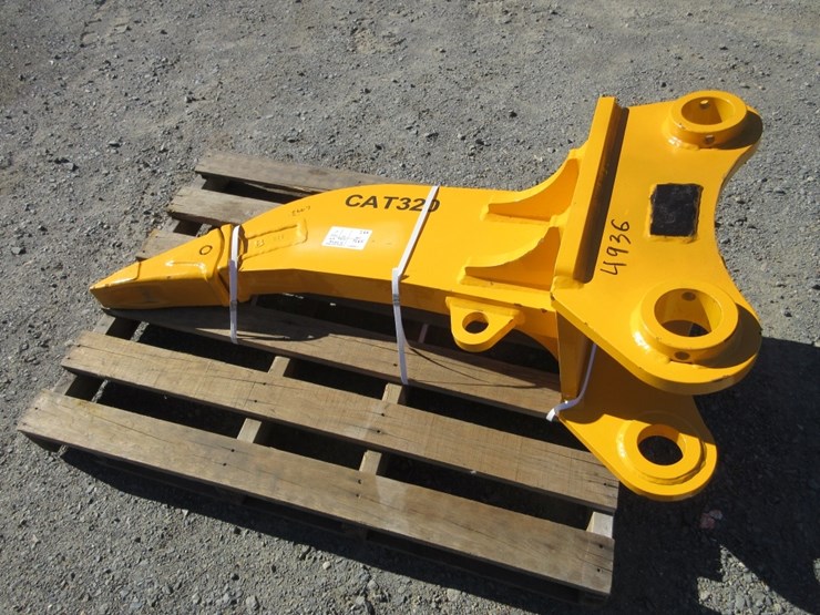 caterpillar-320-image-3