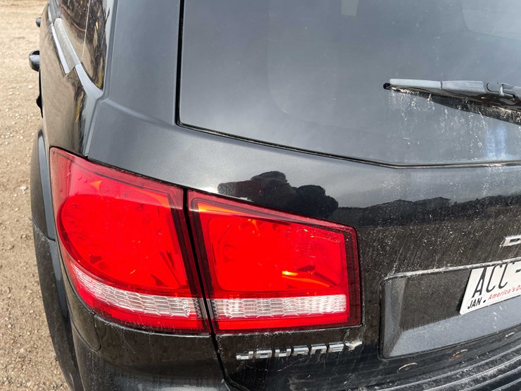 2013-dodge-journey-image-32