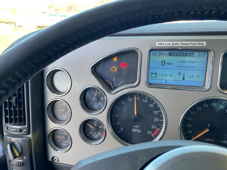 #207-•-2015-mack-grapple-truck-(has-wi-title)-(colfax,-wi)-image-34