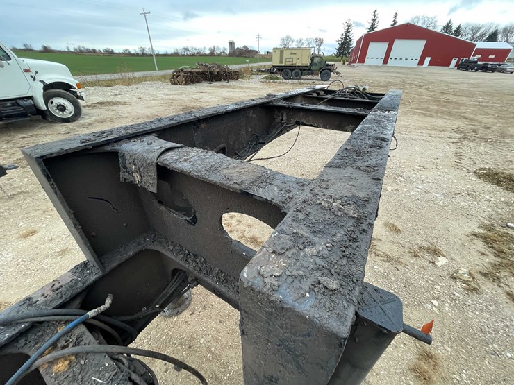 #1320-•-2002-trailer-frame-(has-wi-title)-(new-hostein,-wi)-image-42