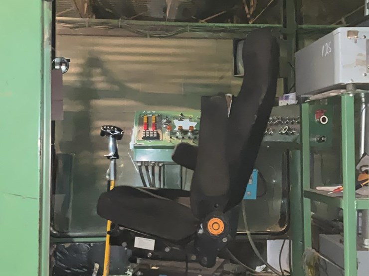 #128-•-hmc-operaters-cab-image-3