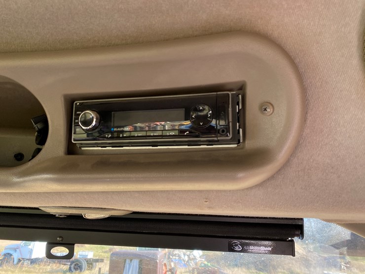 2014-case-ih-340-image-63