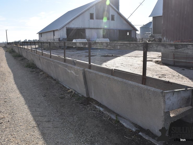concrete-feed-bunks-image-1