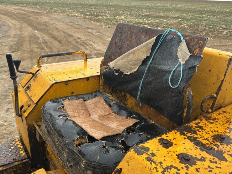 john-deere-350-image-26