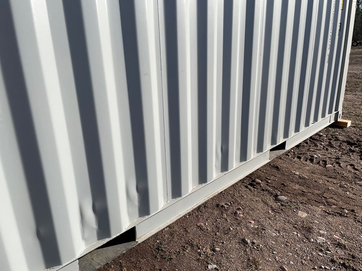 #114-•-20'-standard-height-shipping-container-(marenisco,-mi)-image-12