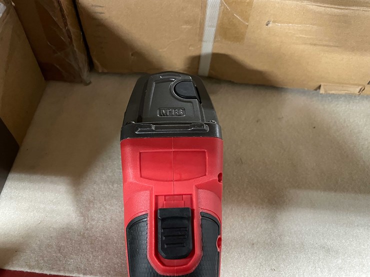 #8715-•-new-milwaukee-compatible-angle-grinder-(t14)-image-9