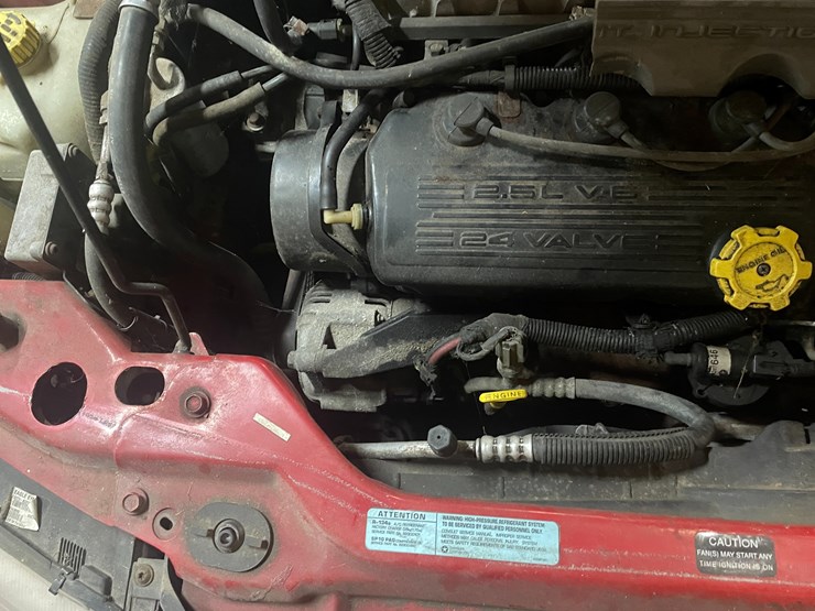 #260-•-1997-chrysler-(fall-creek,-wi)-(has-wi-title)-image-25