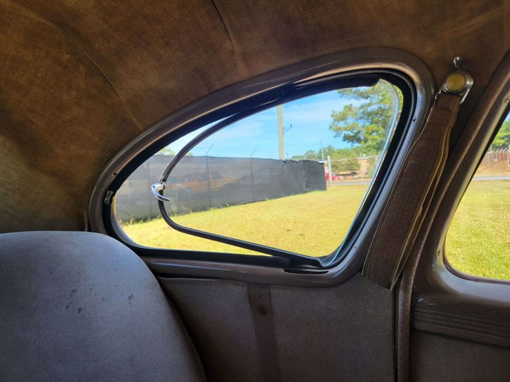 1948-plymouth-special-deluxe-image-67