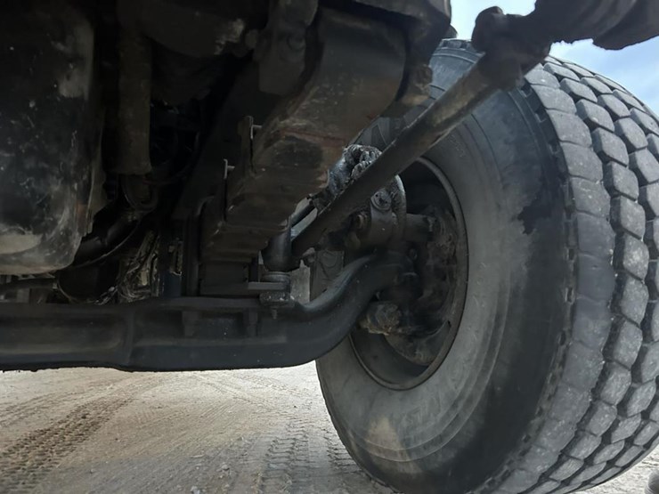 #1432-•-1992-volvo-(white-gmc)-vac-truck-image-50