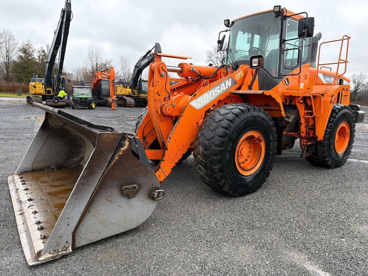 2015-doosan-dl350-5-image-4