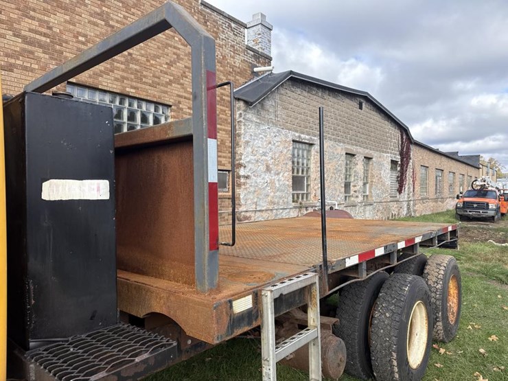 2001-caterpillar-c12-image-34