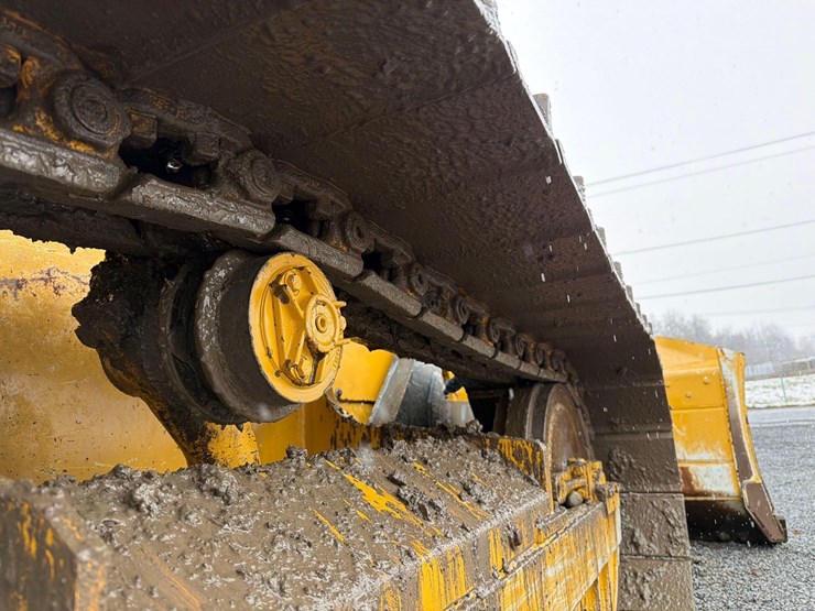 2022-deere-450k-image-16