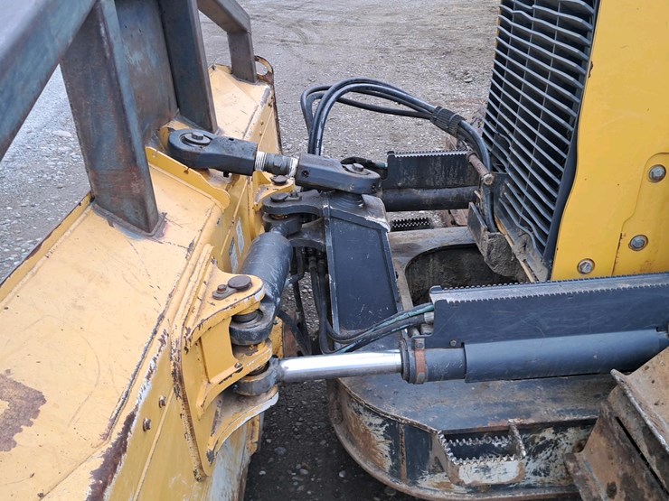 2016-deere-700k-image-22