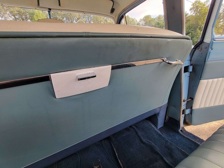 1951-dodge-sedan-image-93