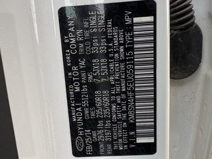 2014-hyundai-sante-fe-suv-image-12