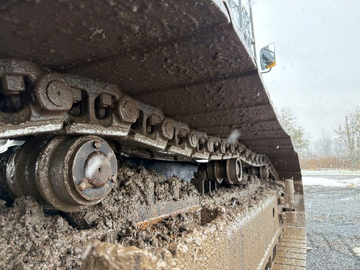 2017-deere-470g-lc-image-19